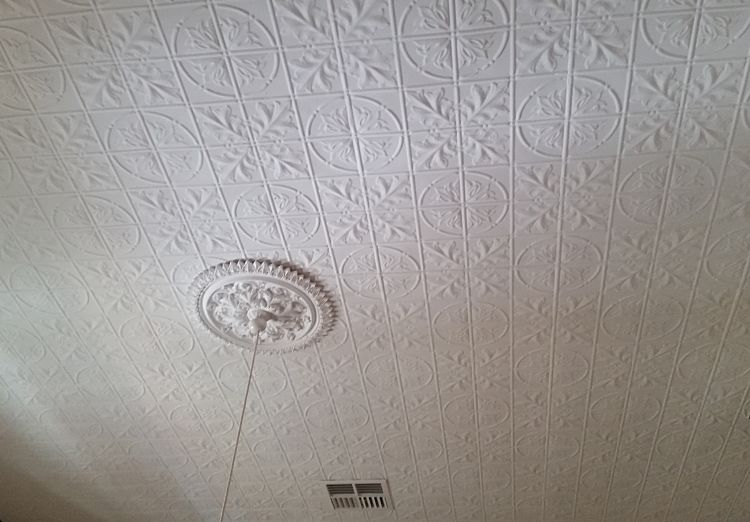 Acanthus Design White Ceiling